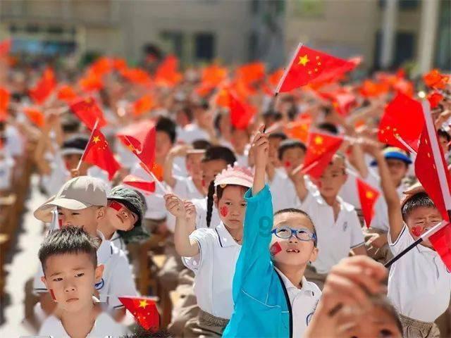刘明才诗歌选之二石榴